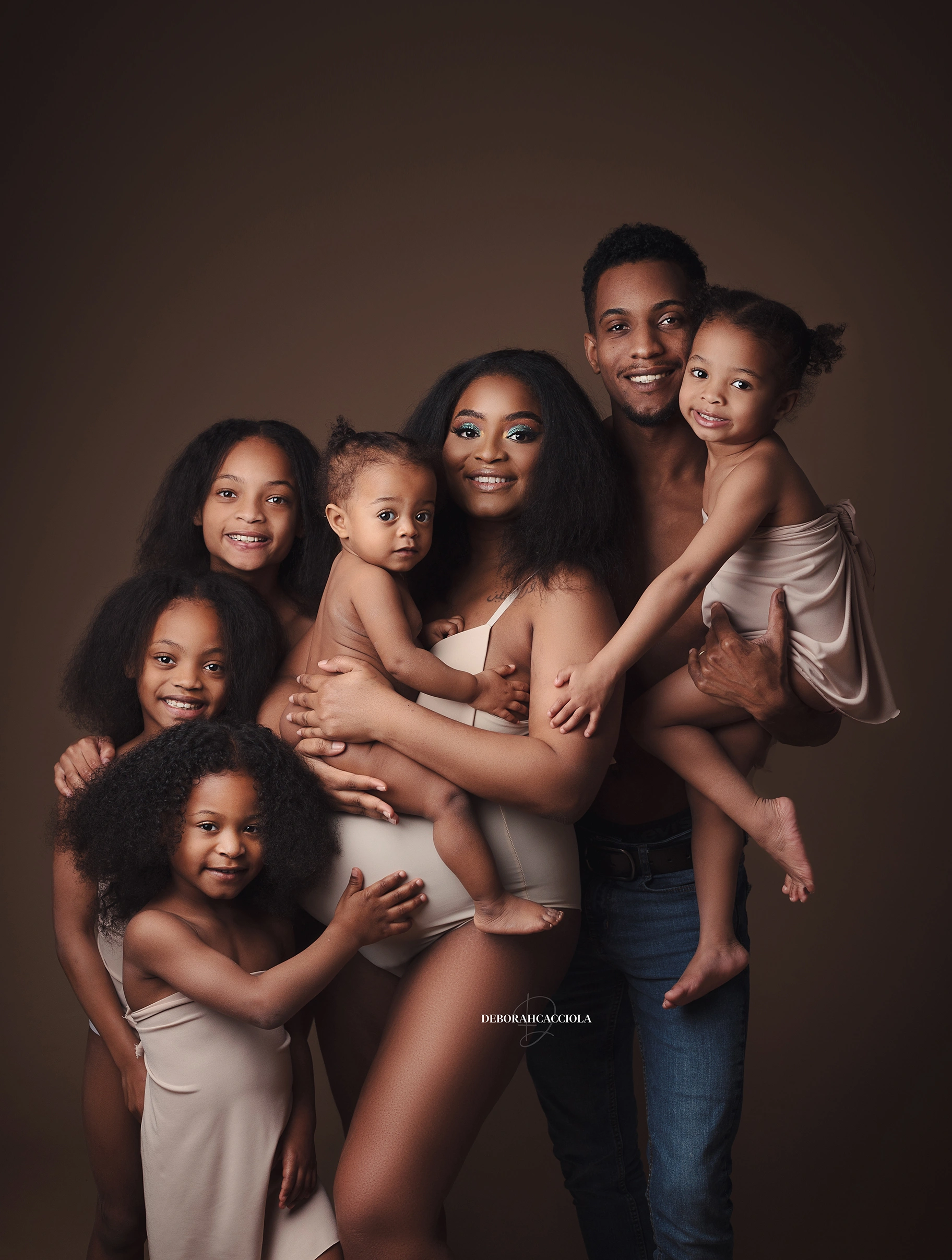 Illustration de l'article Une grossesse pas comme les autres : Une 6ᵉ grossesse, une 6ᵉ césarienne… et enfin un petit garçon après cinq filles.