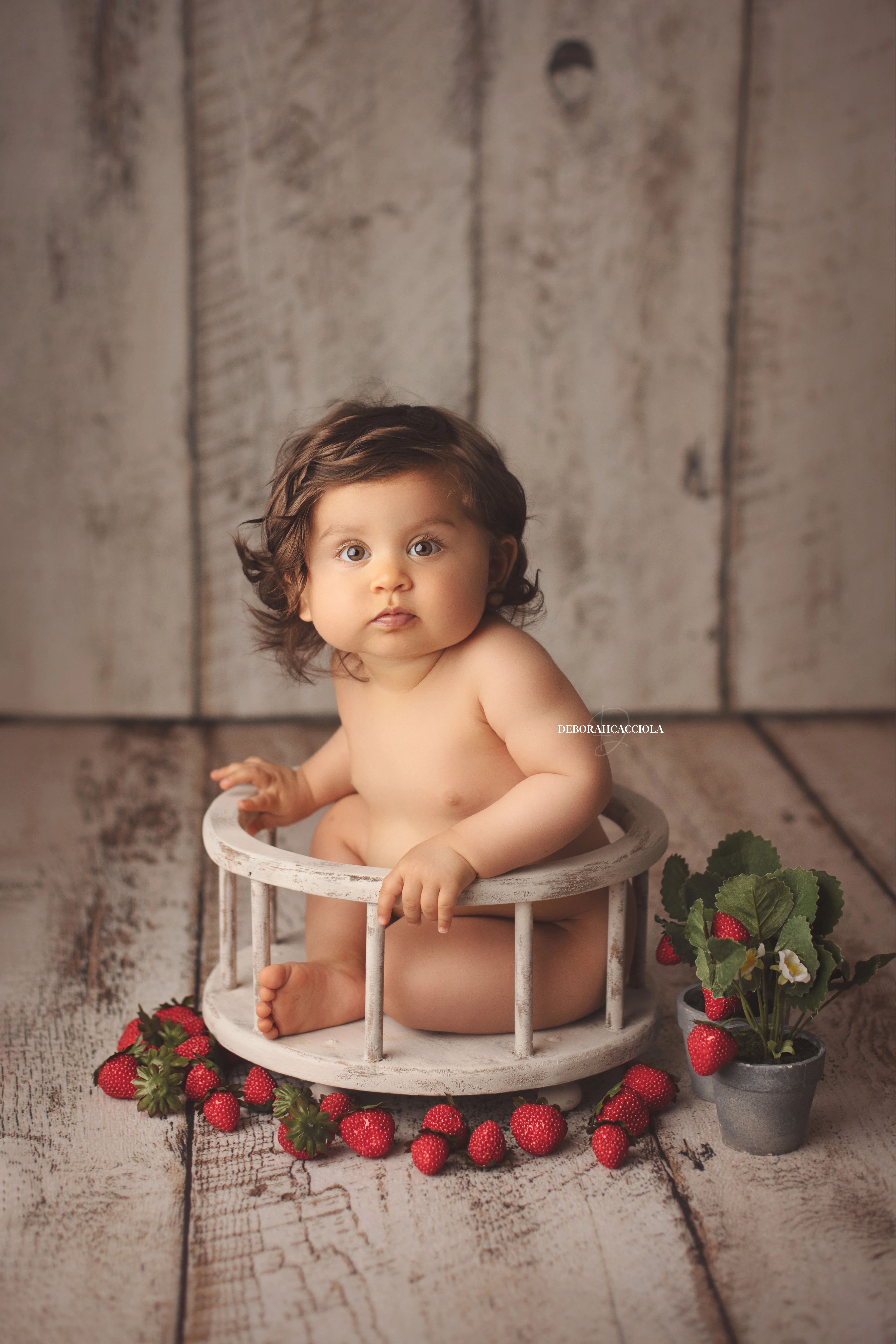 baby session in Orléans, France - tender baby portrait, natural vertical shot, light palette