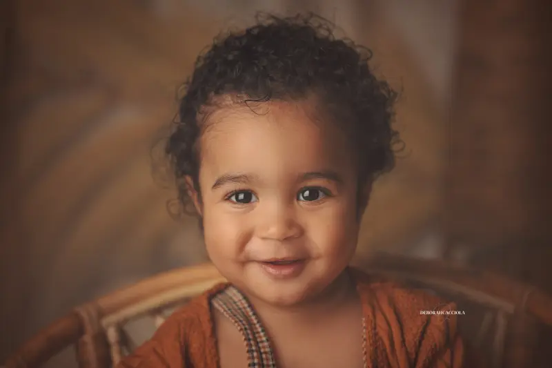 baby photo in Orléans, France, tender baby portrait, wide natural composition, natural tones