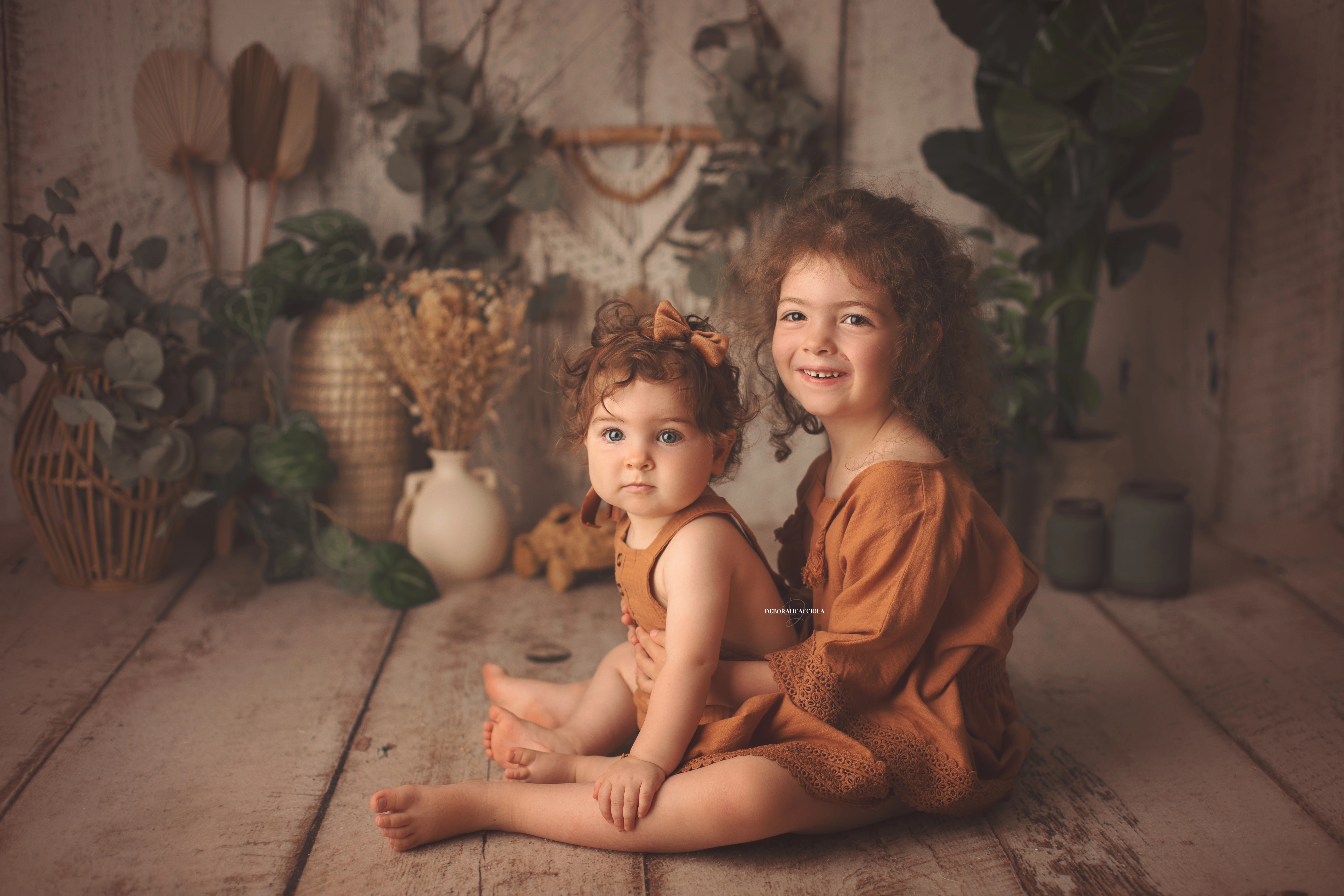 birthday photo studio Orléans, France: festive studio moment, soft panoramic scene, natural result