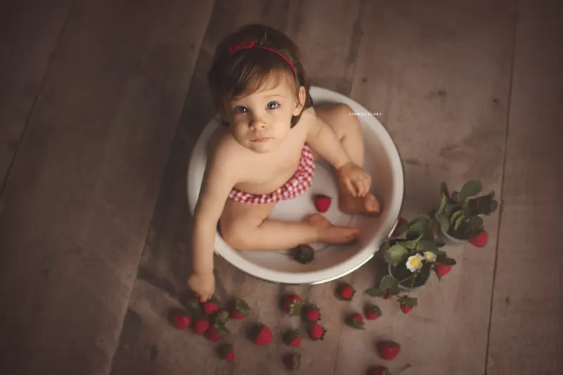 birthday portrait in Orléans, France - celebration portrait, harmonious wide shot, light palette