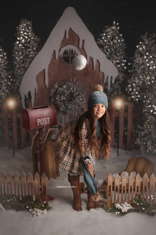Christmas photo studio Orléans, France: festive end-of-year moment, soft vertical framing, balanced colors