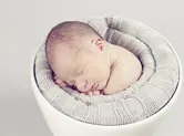 Newborn photo in Orléans, France