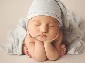 Newborn photo in Orléans, France