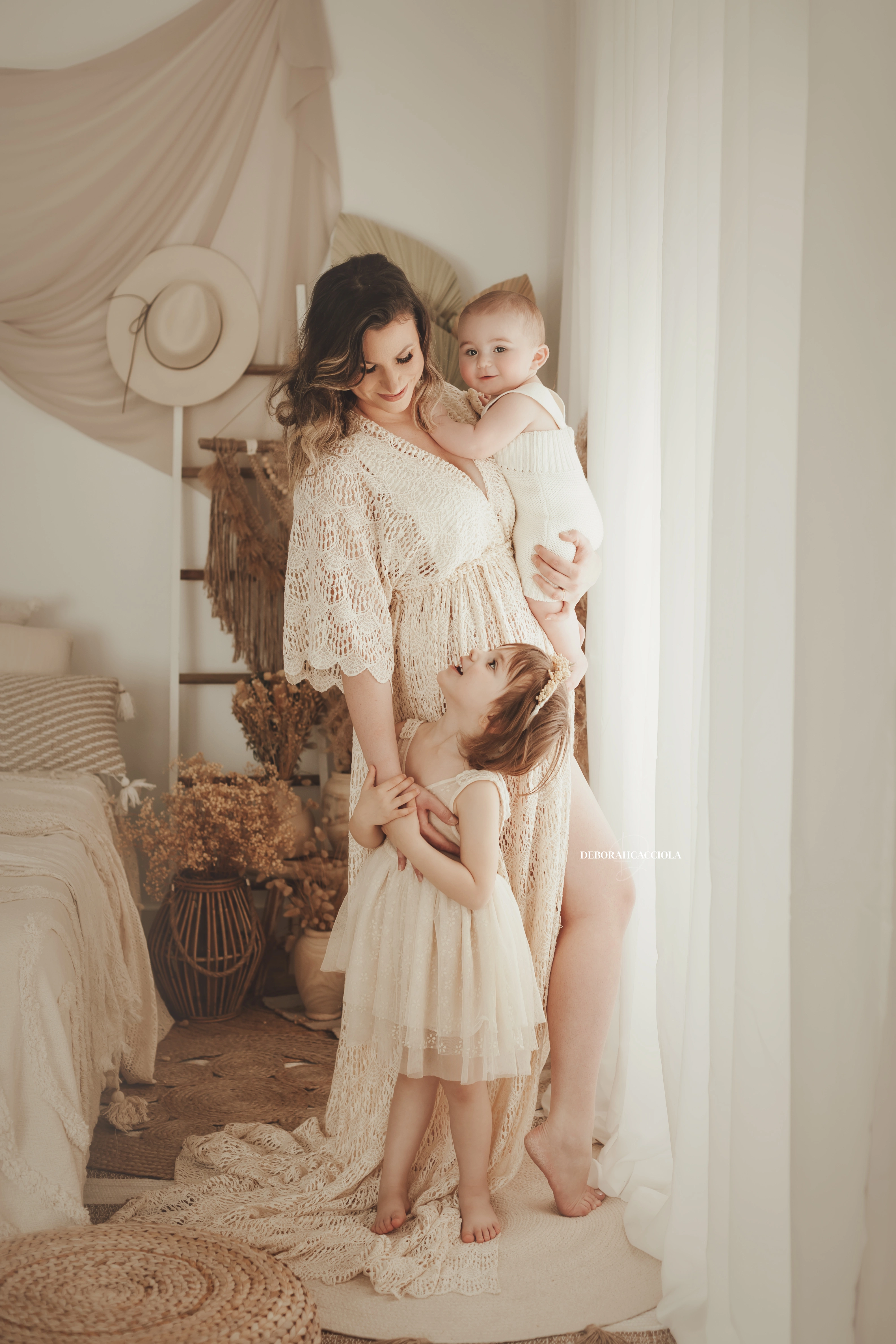 foto bohemia studio Orléans, Francia: escena elegante de estilo bohemio, encuadre vertical suave, colores suaves