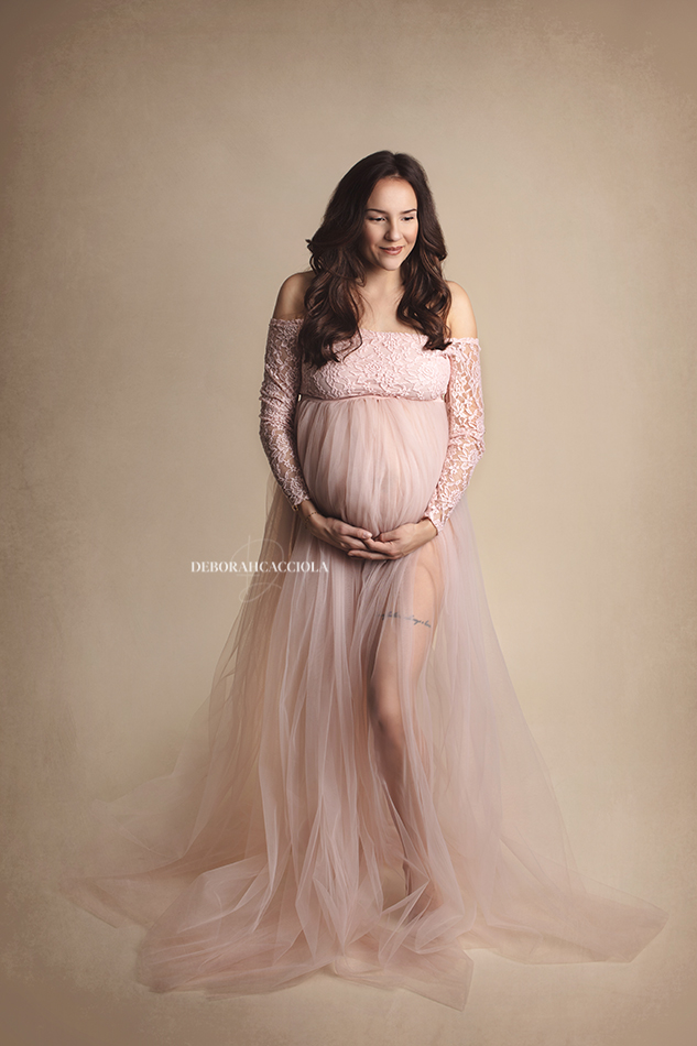 foto de embarazo en Orléans, Francia: futura mamá, retrato cercano y natural, tonos naturales