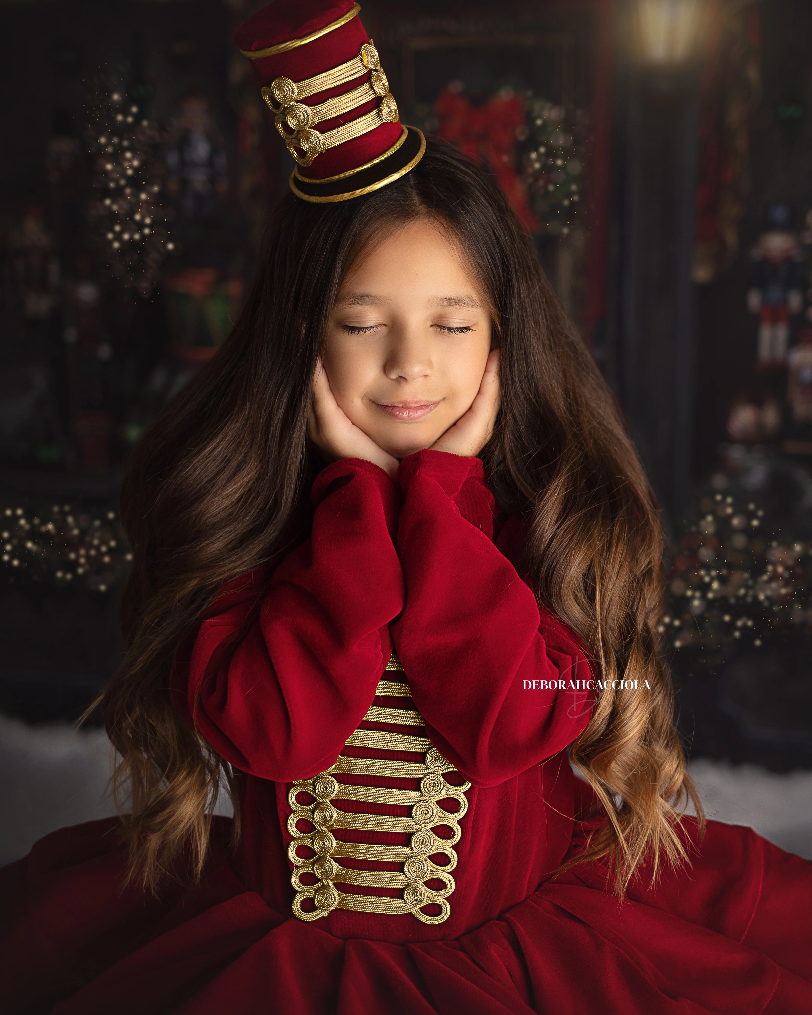 sesión de Navidad en Orléans, Francia - retrato con decorado de Navidad, retrato vertical cuidado, colores suaves
