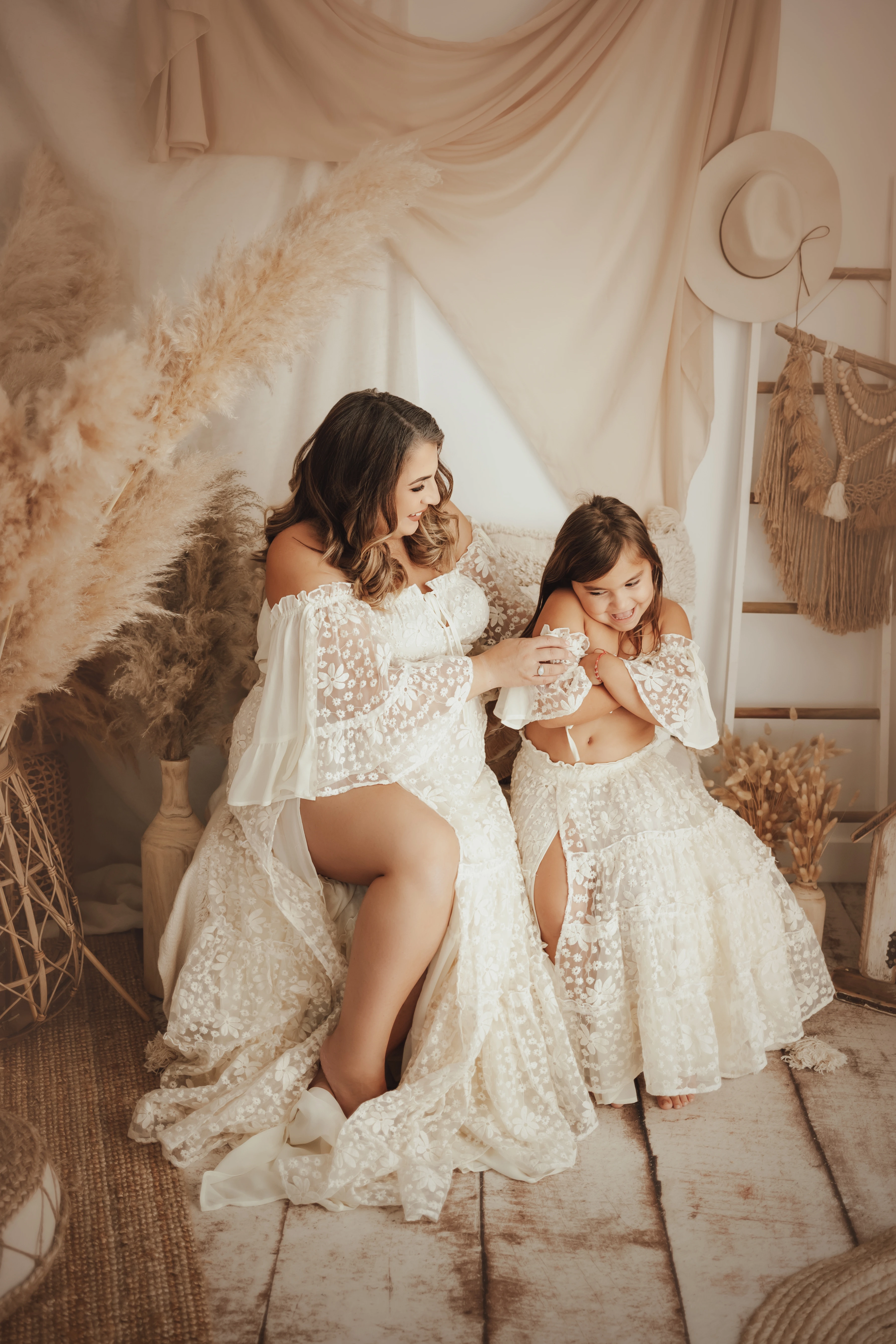 Dressing bohème du studio avec robes et tenues coordonnées