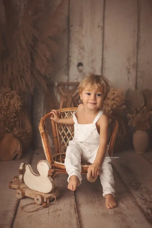 Séance anniversaire Orléans : instant d'anniversaire, composition resserrée élégante, couleurs douces