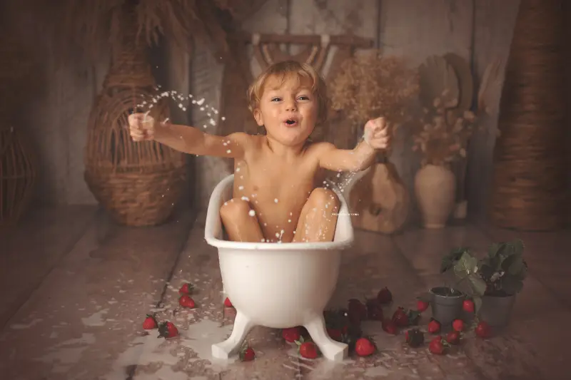 Portrait anniversaire en studio à Orléans : portrait de célébration, scène panoramique douce, rendu naturel