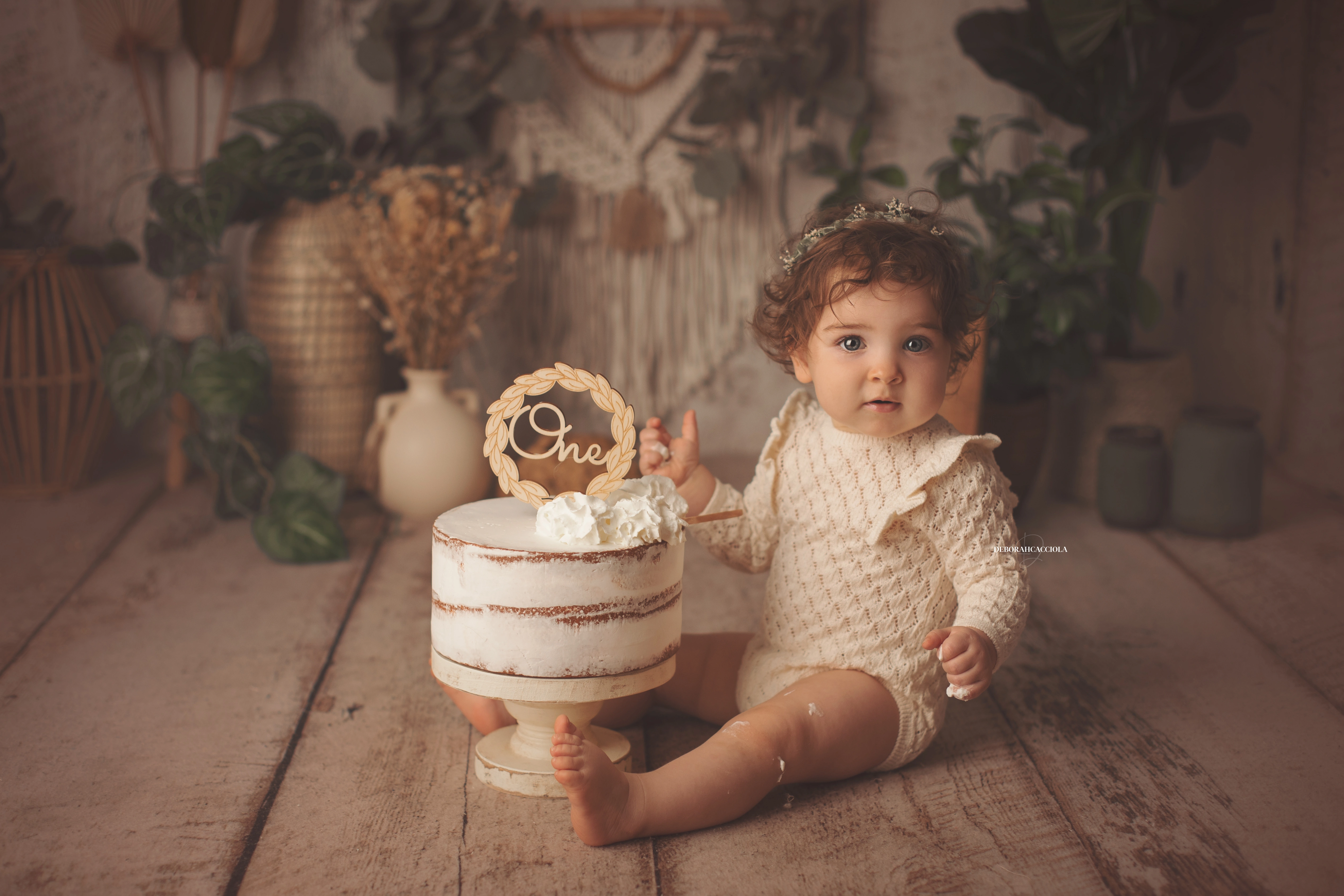 Photo anniversaire studio Orléans : moment festif en studio, scène panoramique douce, tonalités naturelles