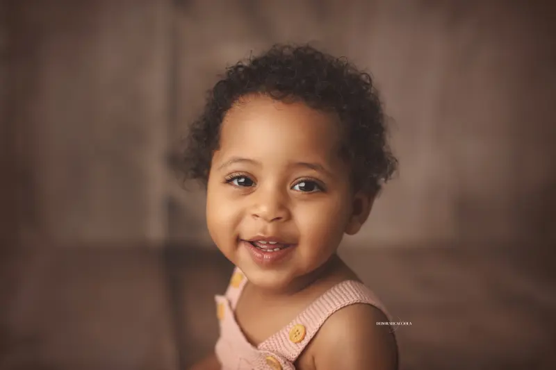 Séance anniversaire à Orléans : instant d'anniversaire, composition large et naturelle, tonalités naturelles