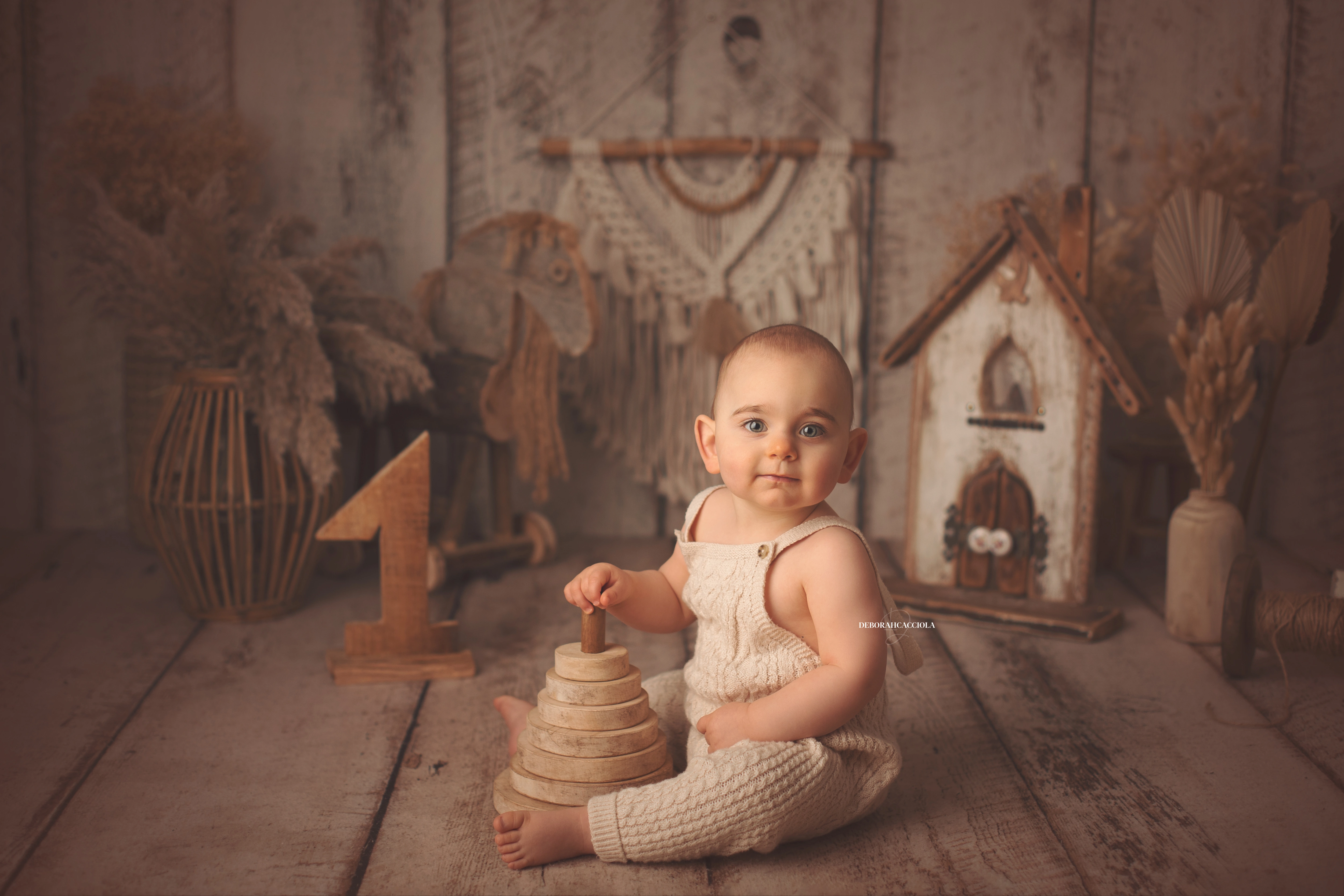 Portrait anniversaire en studio à Orléans : portrait de célébration, scène panoramique douce, rendu naturel