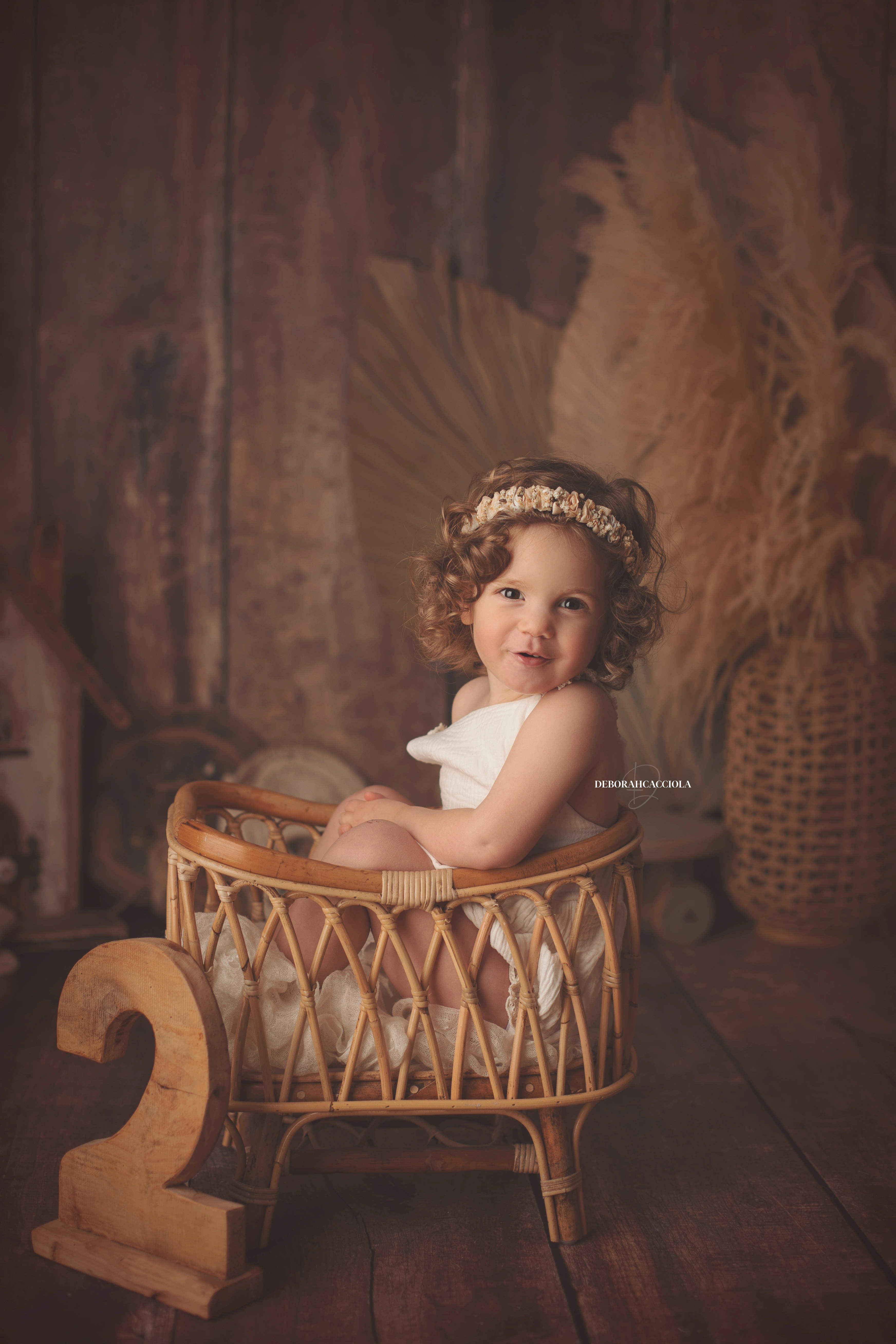 Séance anniversaire Orléans : instant d'anniversaire, cadrage vertical doux, tonalités naturelles