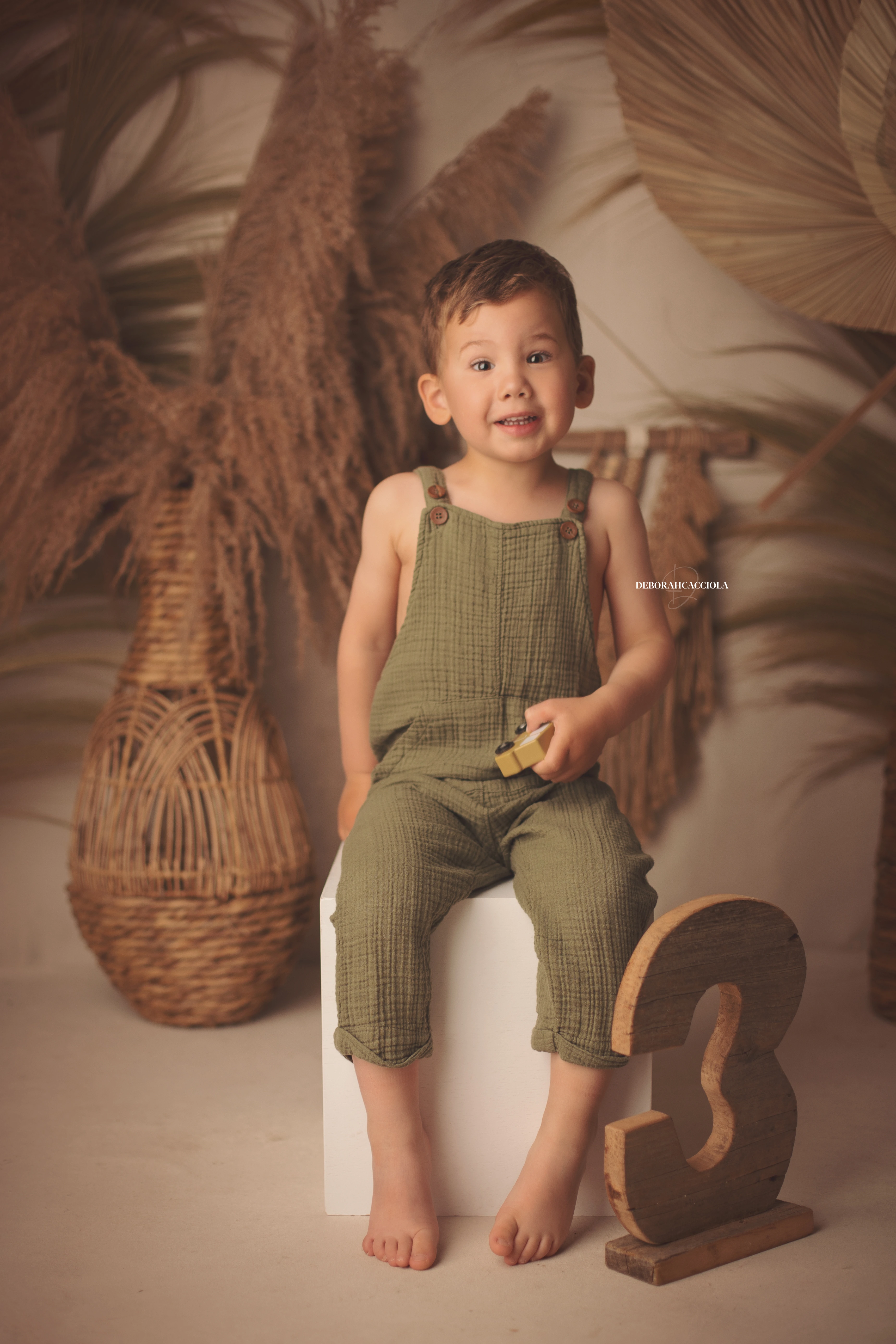 Séance anniversaire à Orléans : instant d'anniversaire, portrait vertical soigné, tonalités naturelles