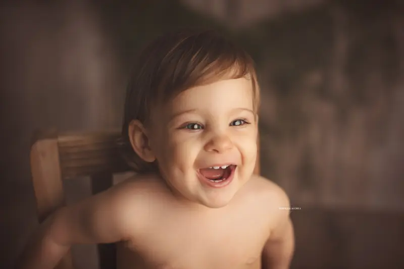 Portrait anniversaire à Orléans - portrait de célébration, plan large harmonieux, palette claire