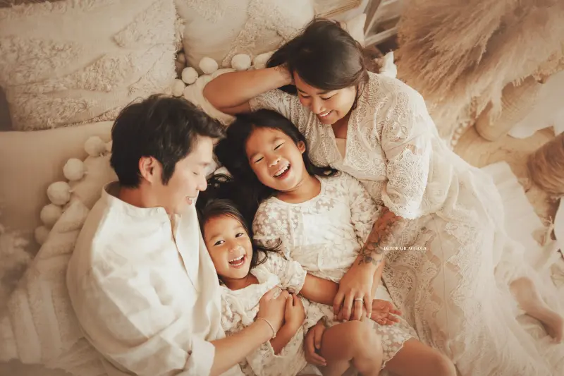 Photo bohème à Orléans, scène élégante au style bohème, plan large harmonieux, rendu naturel