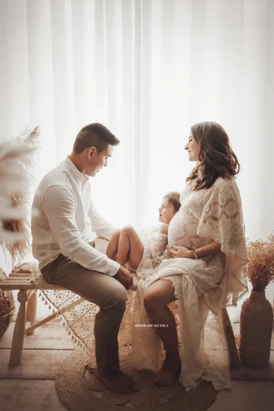 Séance bohème en studio à Orléans : ambiance bohème naturelle, cadrage vertical doux, couleurs douces