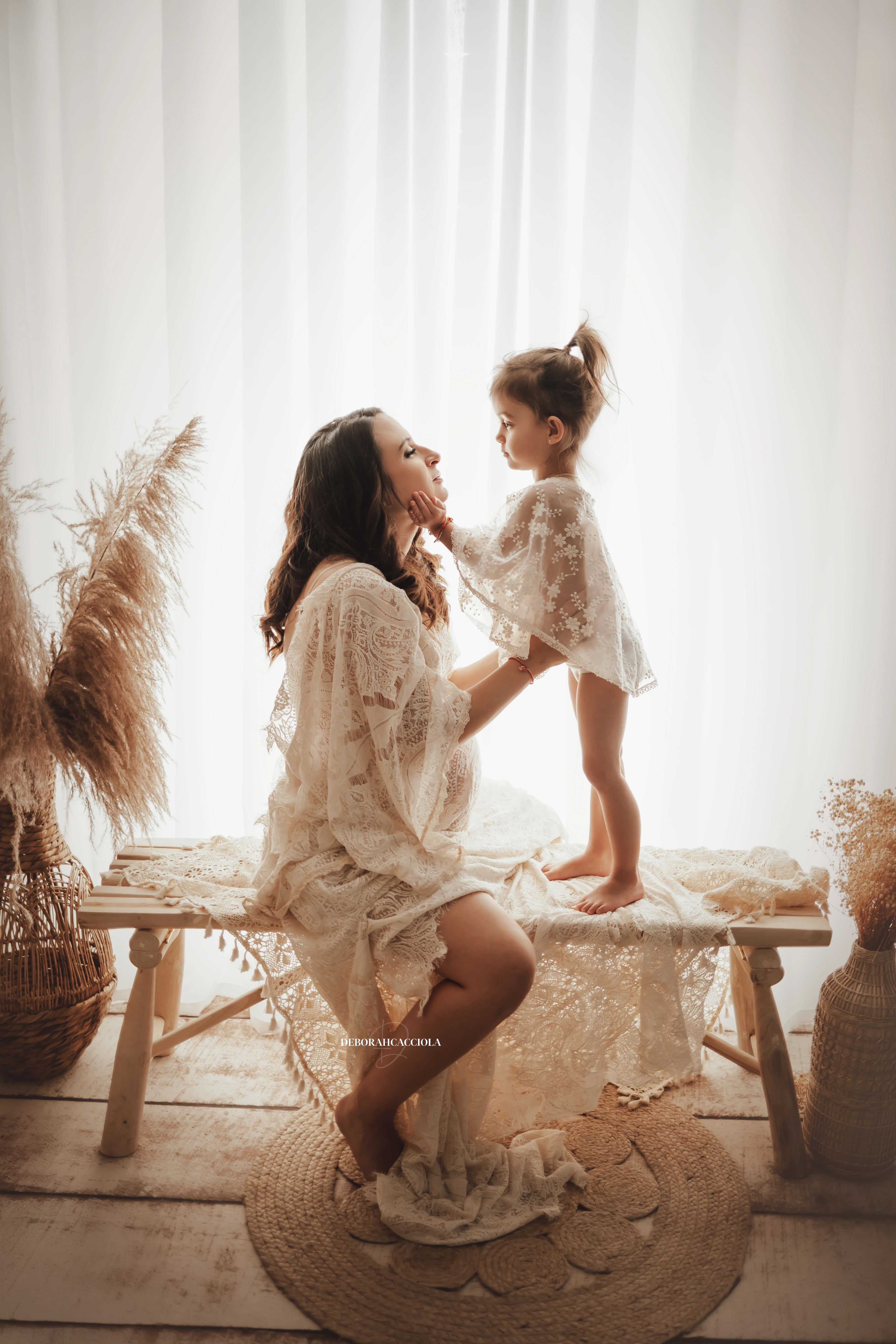 Photo bohème studio Orléans : scène élégante au style bohème, cadrage vertical doux, couleurs douces