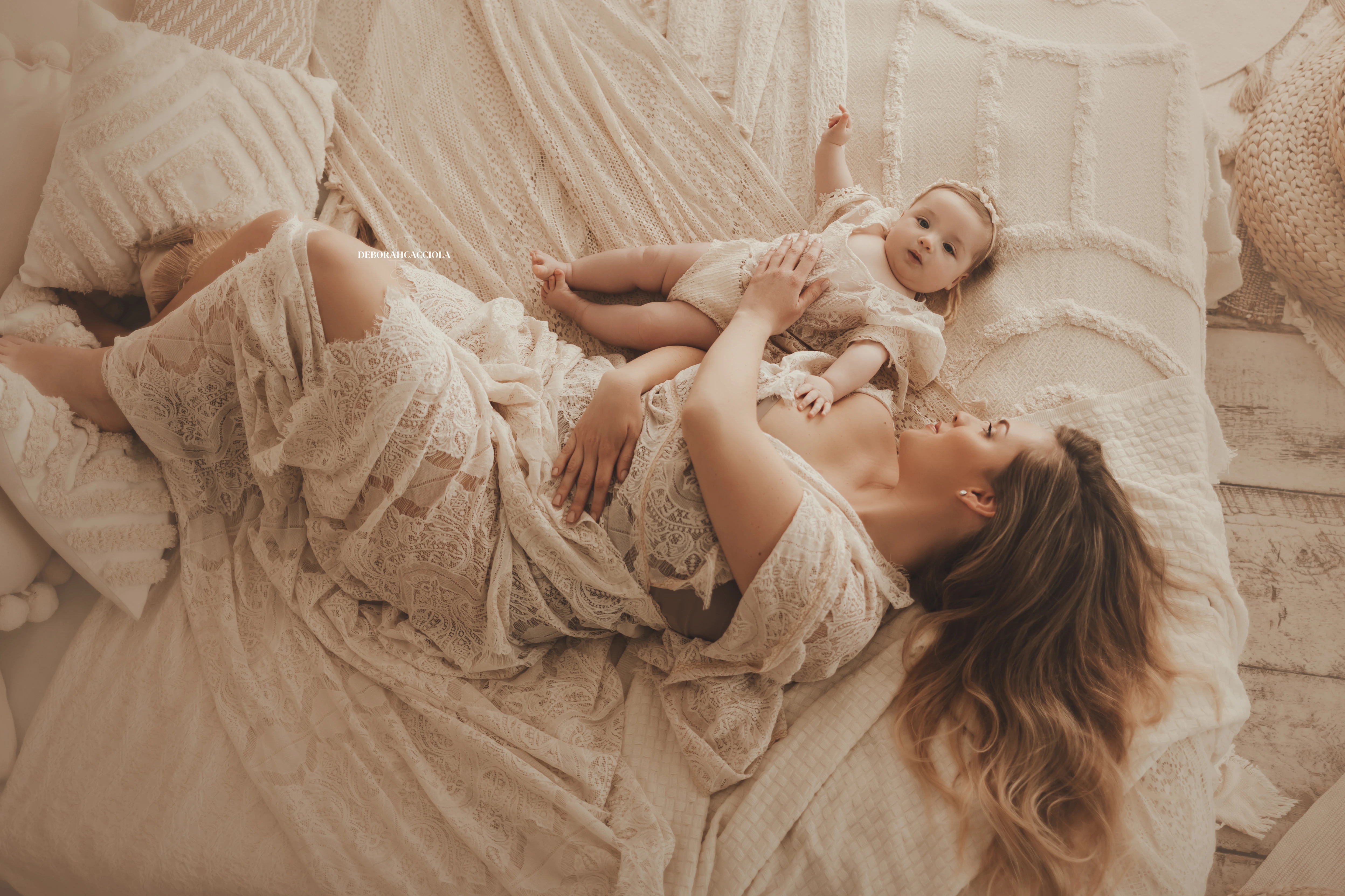 Séance bohème en studio à Orléans : ambiance bohème naturelle, cadrage horizontal équilibré, couleurs équilibrées