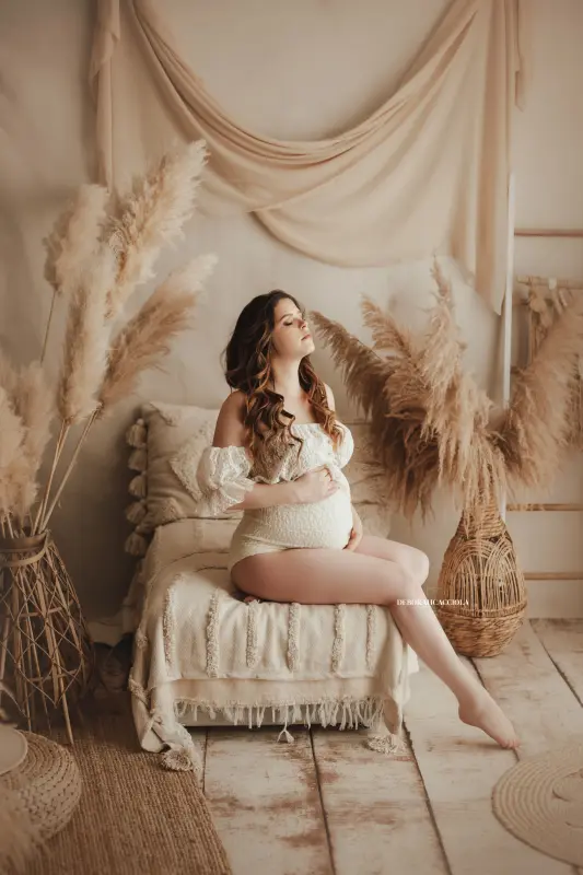 Photo bohème à Orléans, scène élégante au style bohème, portrait vertical soigné, rendu naturel