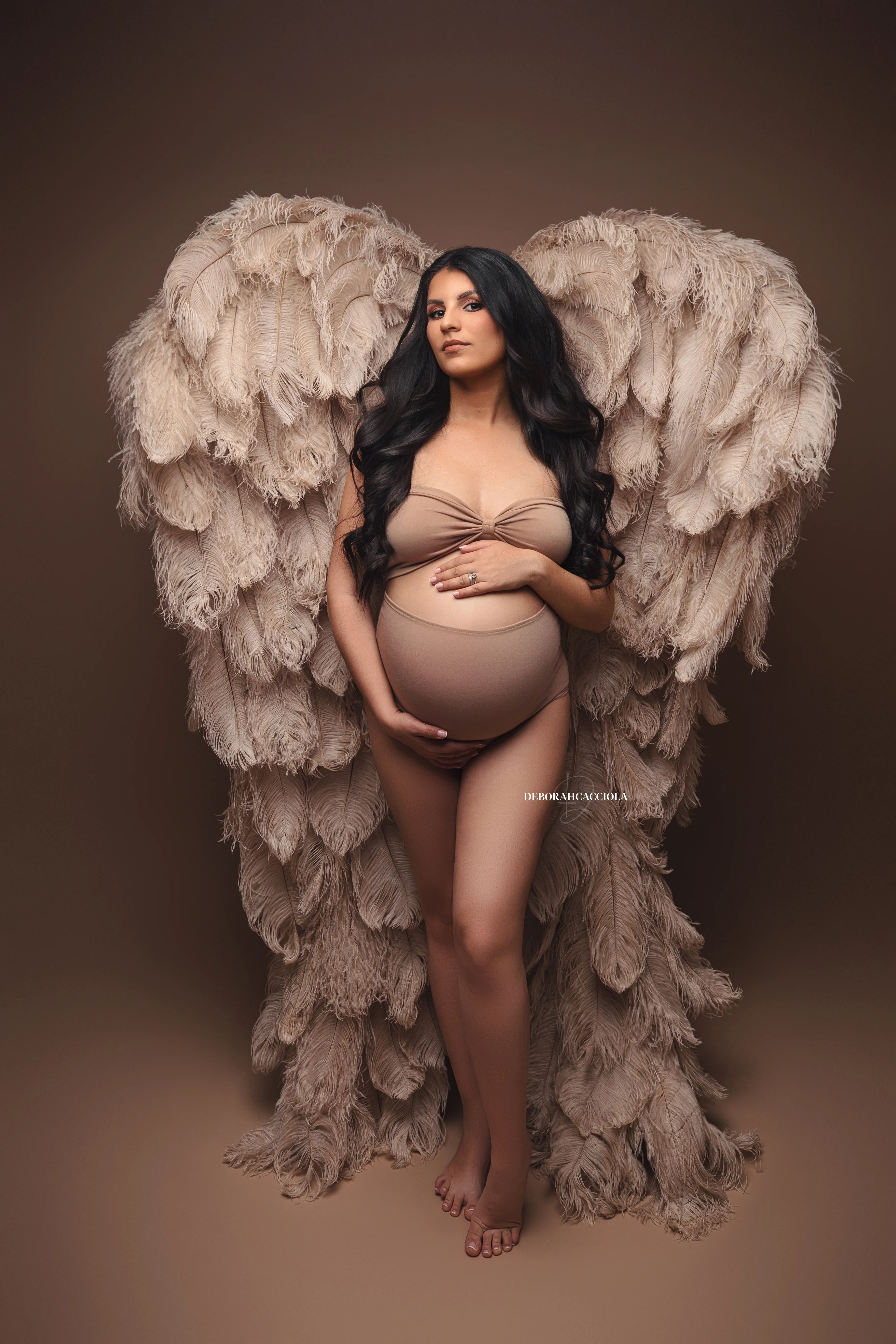 Portrait maternité à Orléans, maternité naturelle, portrait vertical soigné, rendu clair et naturel