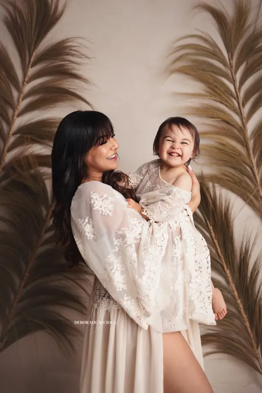 Photo grossesse à Orléans, silhouette de maternité, portrait vertical soigné, tonalités naturelles