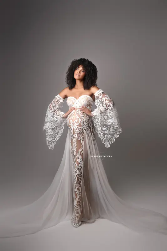 Photo grossesse à Orléans : maternité naturelle, portrait vertical soigné, tonalités naturelles