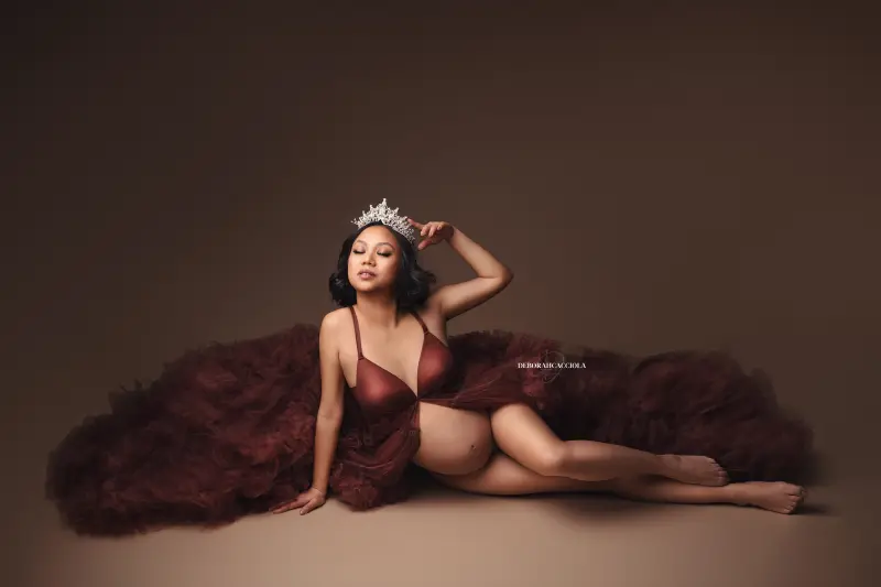 Scène grossesse à Orléans : instant de grossesse, composition large et naturelle, couleurs naturelles