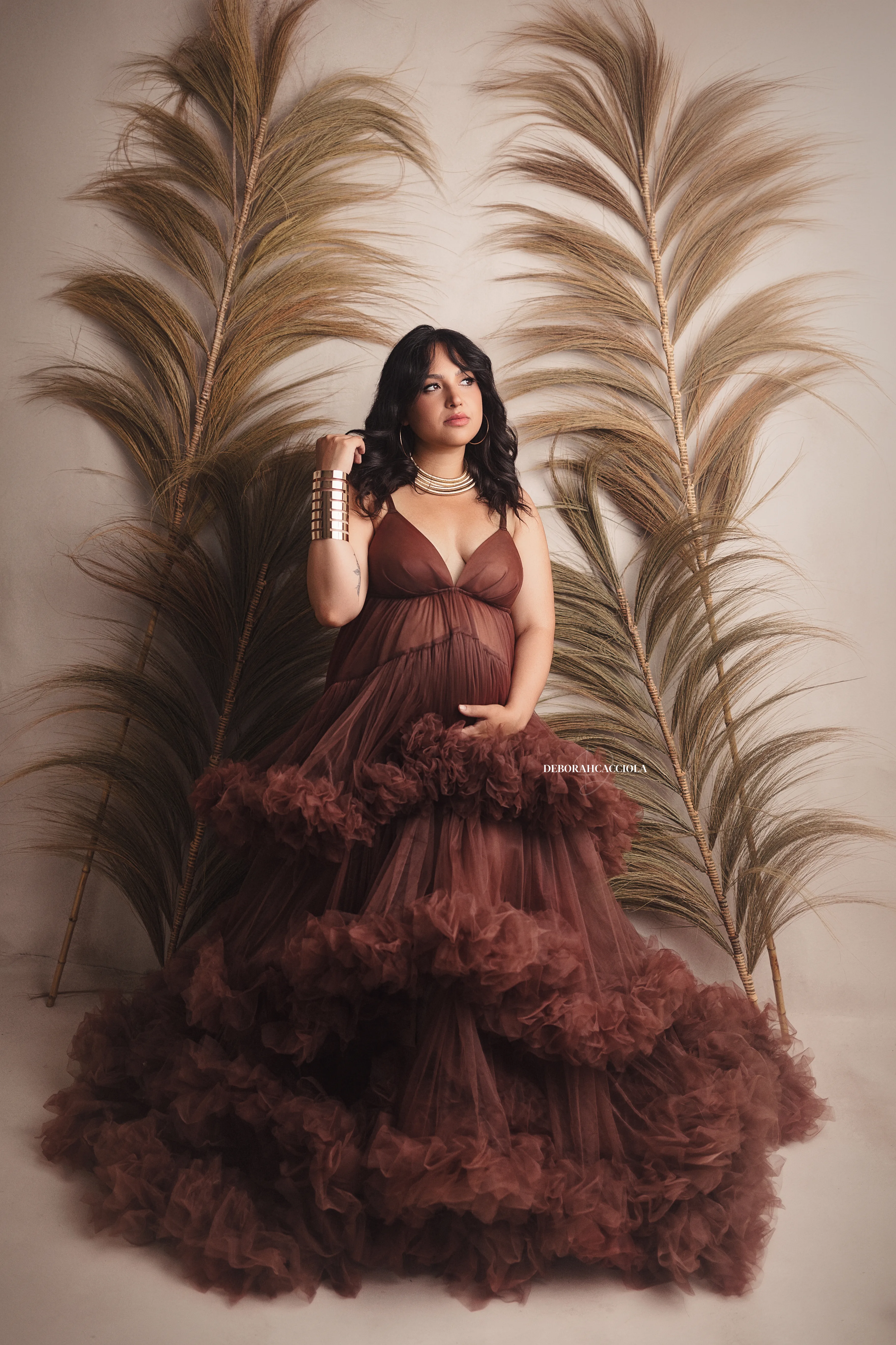 Portrait grossesse grossesse à Orléans, portrait de future maman, cadrage vertical doux, en couleur