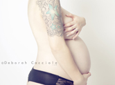 Photo grossesse Photo de femme enceinte avec tatouage