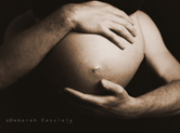 Photo grossesse Photo de ventre de grossesse dans les bras de papa