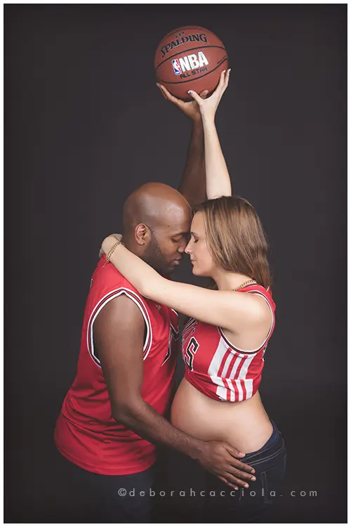 Photo grossesse Orléans, instant de grossesse, plan vertical élégant, couleurs naturelles