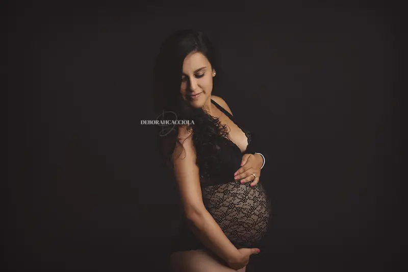 Photo grossesse grossesse à Orléans, portrait de future maman, plan large harmonieux, en couleur