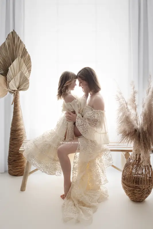 Photo grossesse Orléans, future maman, portrait serré et naturel, tonalités naturelles