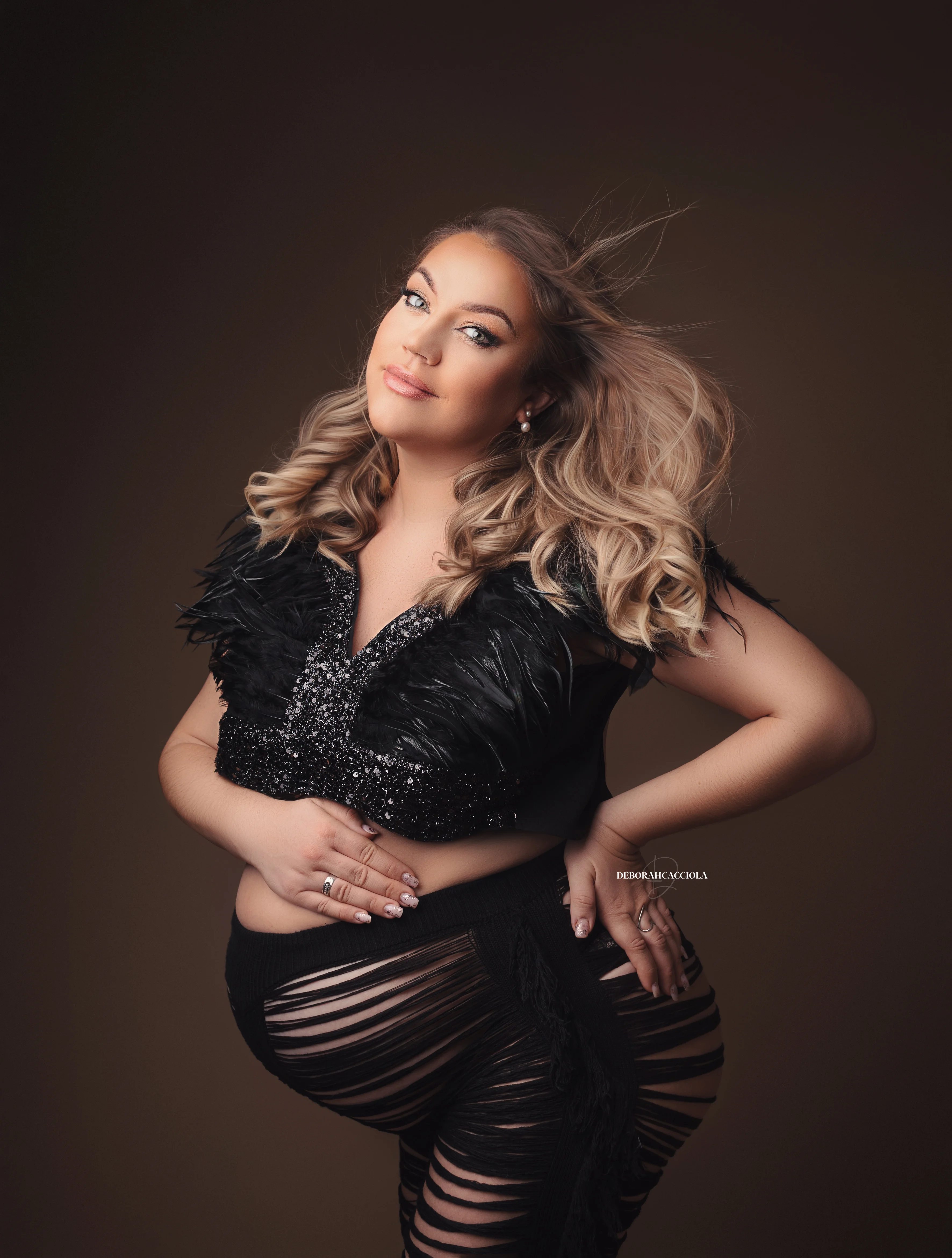 Photo grossesse à Orléans, femme enceinte, plan vertical élégant, couleurs naturelles