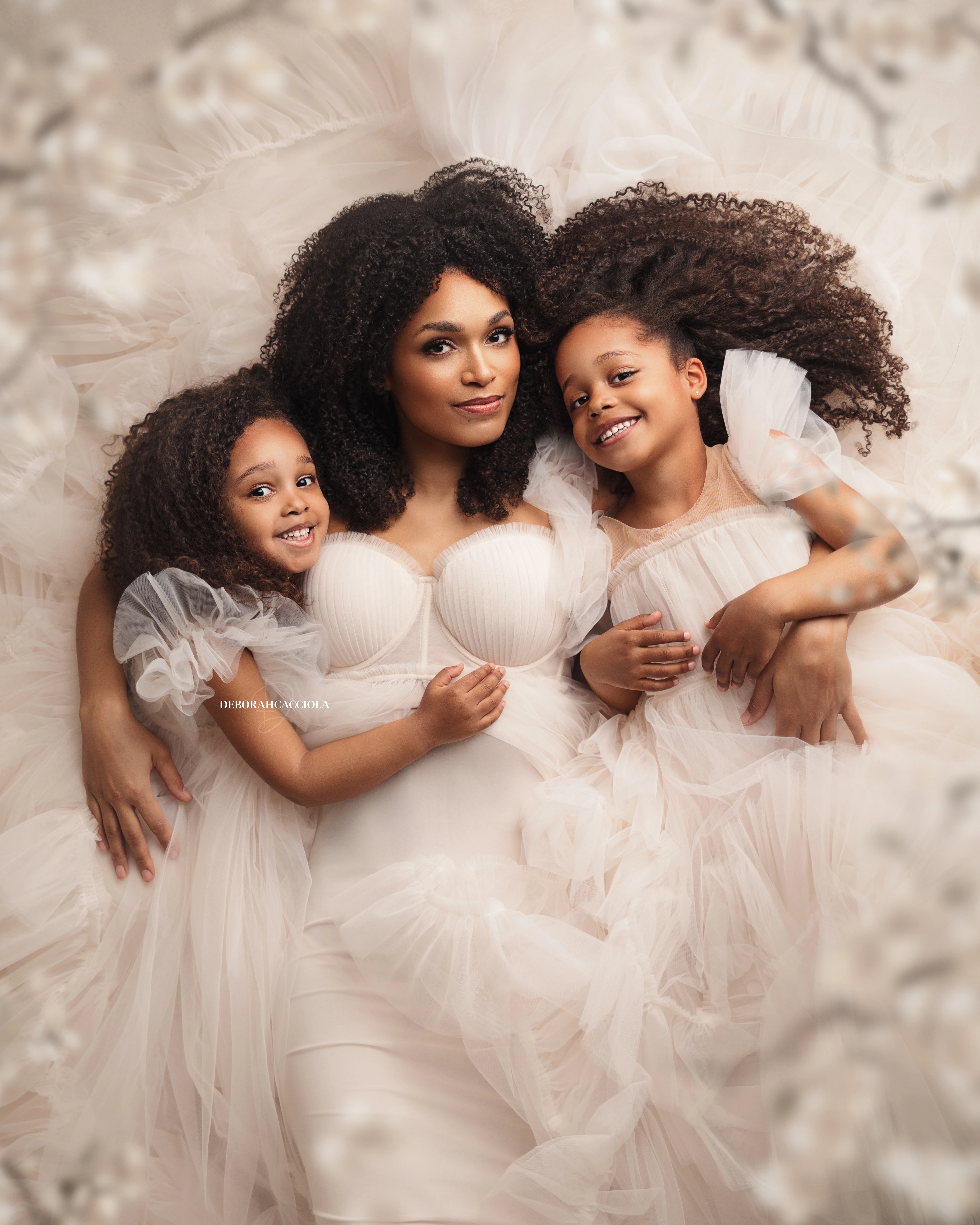 Portrait maman et moi à Orléans : maman et enfant, plan vertical naturel, couleurs équilibrées