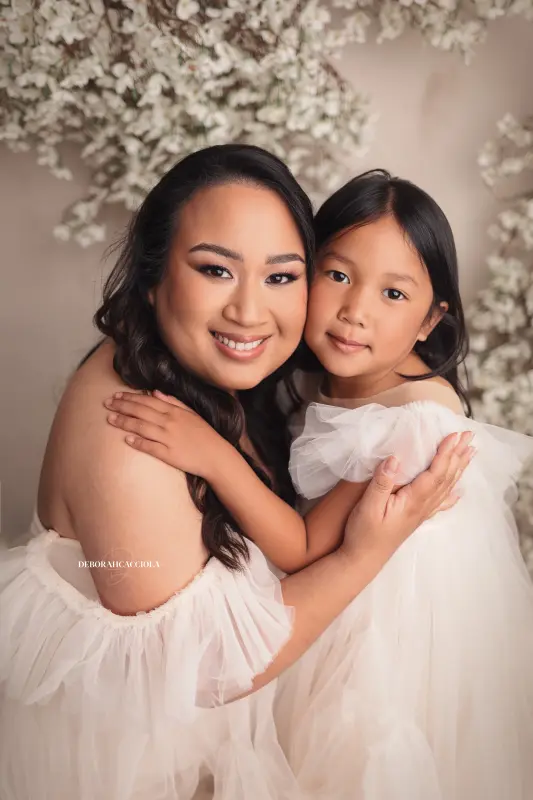 Portrait maman et moi à Orléans : maman et enfant, portrait vertical soigné, tonalités naturelles