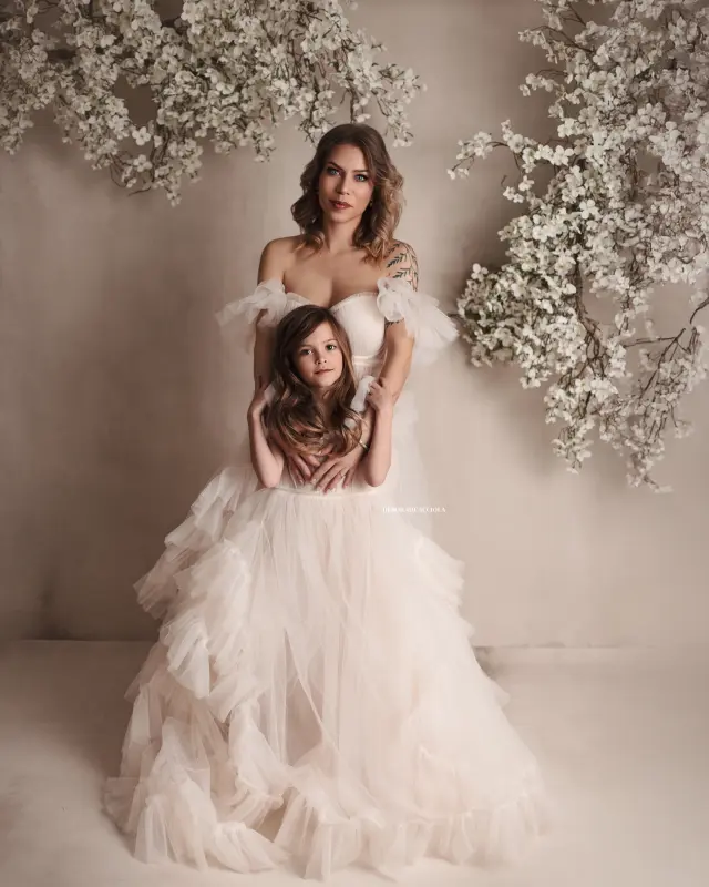 Photo maman et moi à Orléans, moment tendre entre maman et son enfant, portrait vertical soigné, tonalités naturelles