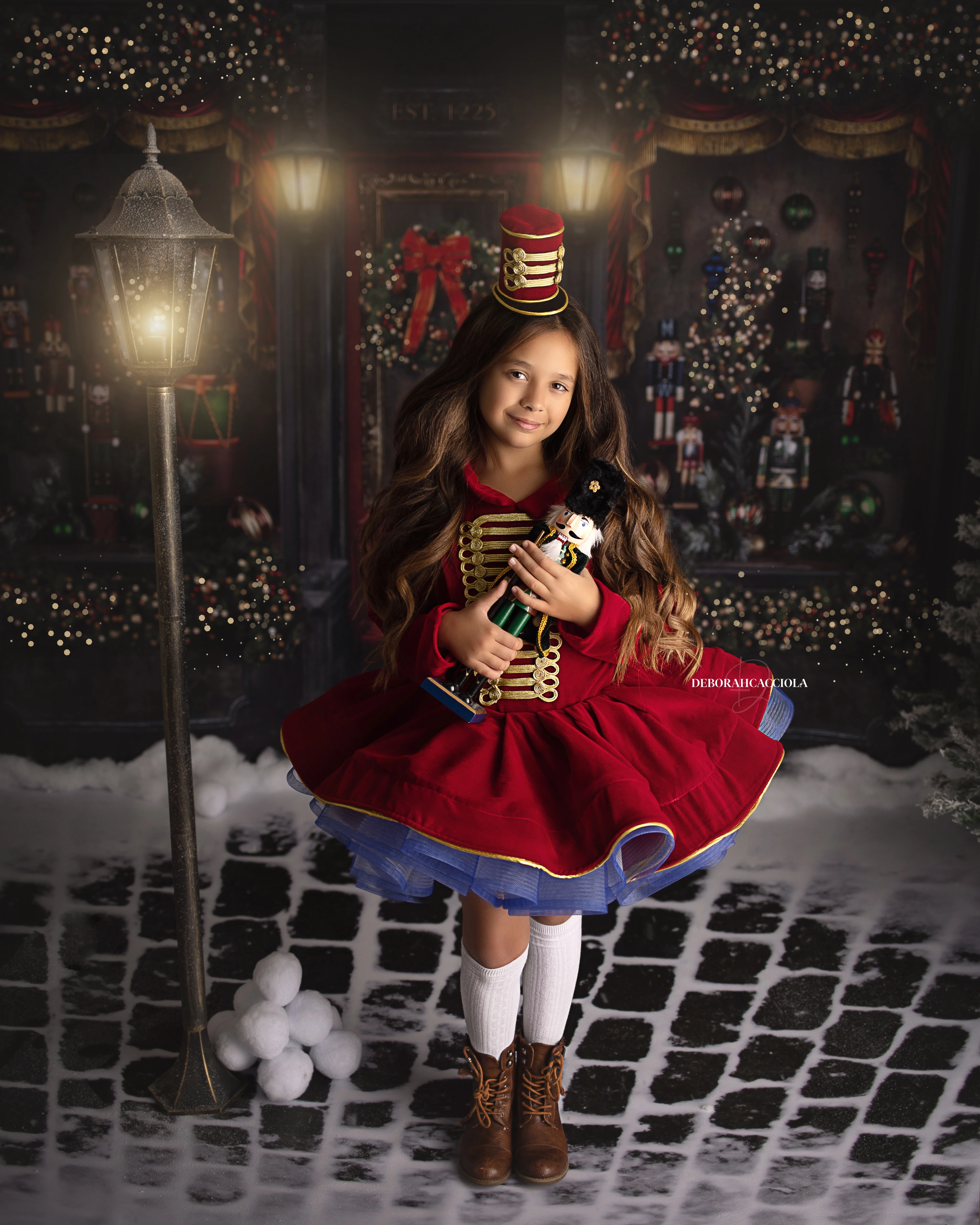 Séance Noël à Orléans - portrait en décor de Noël, plan vertical naturel, rendu naturel